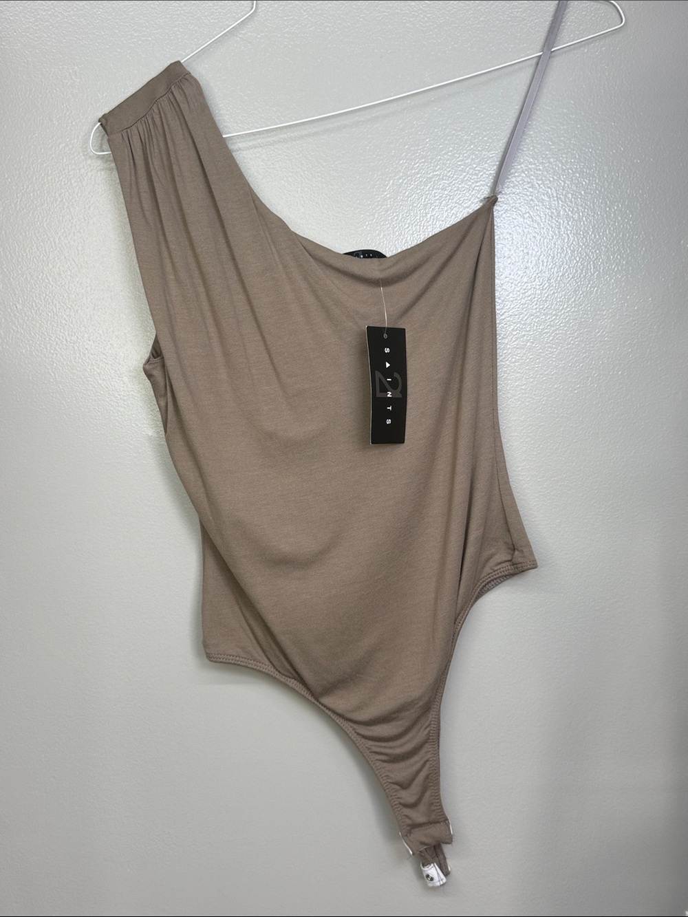 Asymmetric One-Shoulder Bodysuit in Taupe - 21 Saints NWT sz M